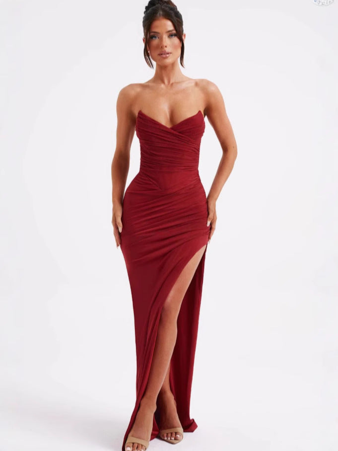 Kvinders elegante maxi kjole med slim fit og sexet slidse design