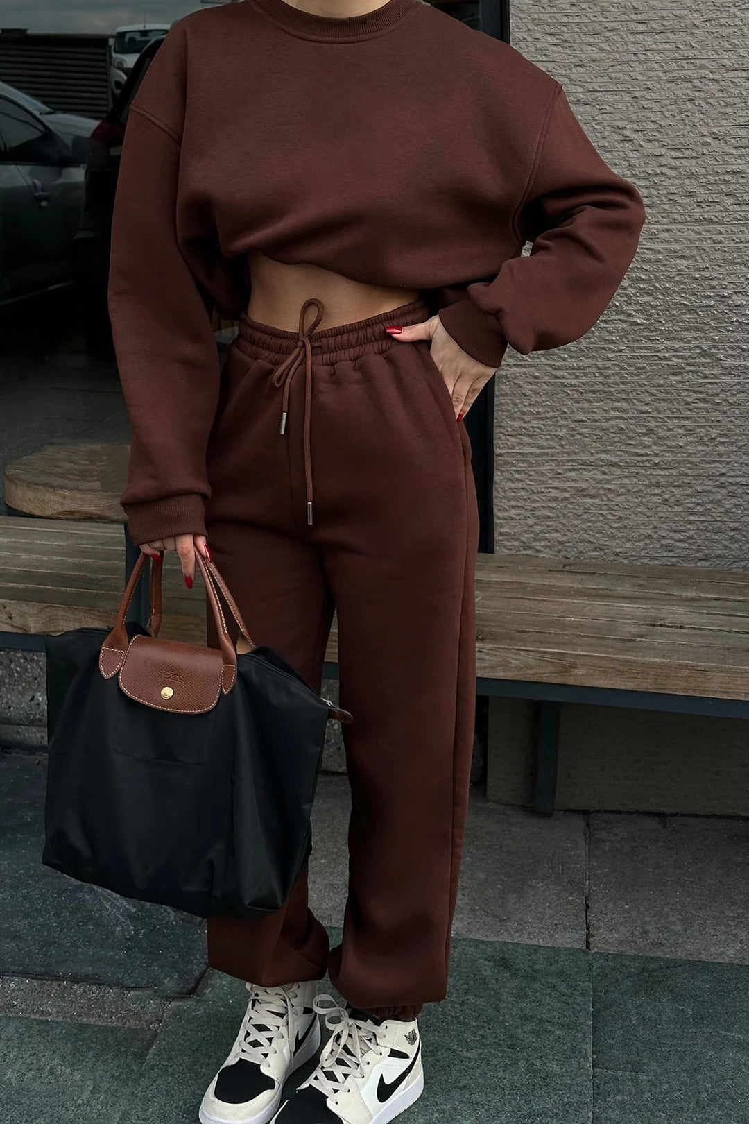 Kvinders stilfulde cropped sweat set Skovae