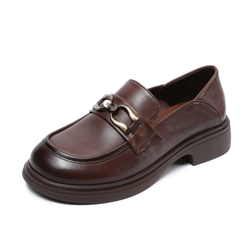 Dame elegante Slippers med dekorativ metalaccent Stilla