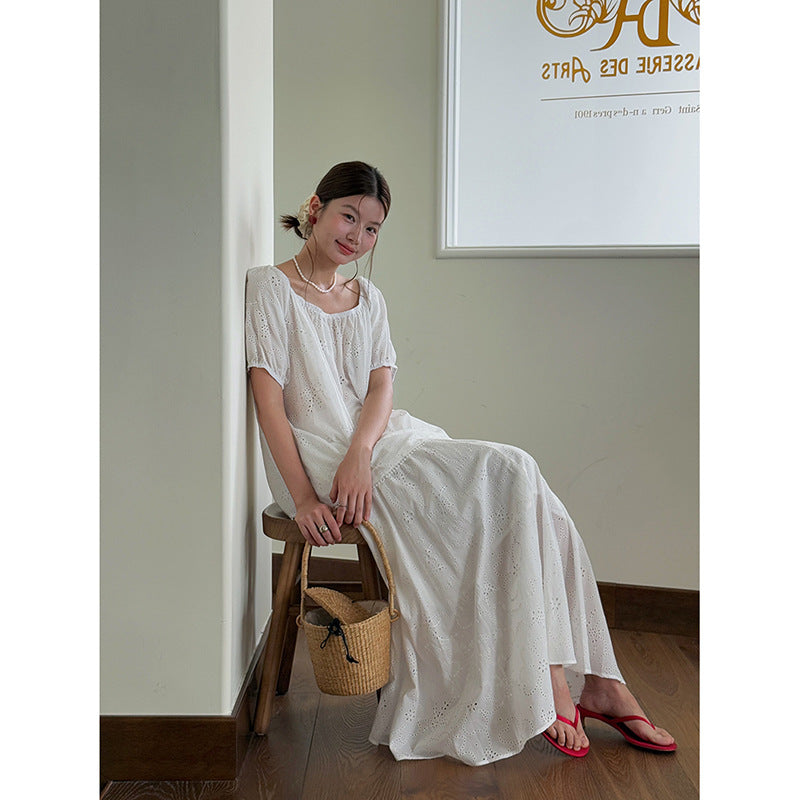 Dame Maxikjole med off-shoulder design og raffinerede broderier Stilla