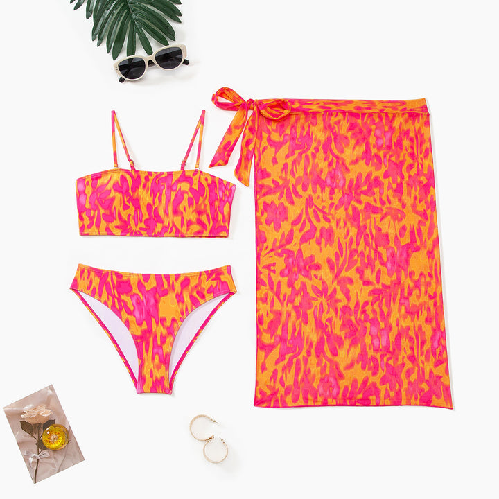 Dame bikini-sæt med modet bandeau-top og højt skårne underdele Skovae
