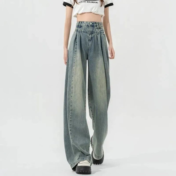 Kvinders højtaljede løse jeans med plisseringer