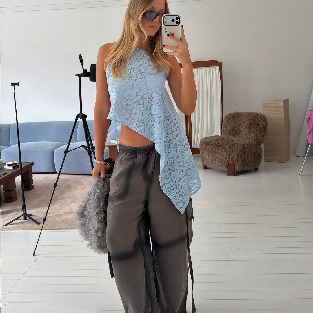 Dame Asymmetrisk top i spids med moderne snit Skovae