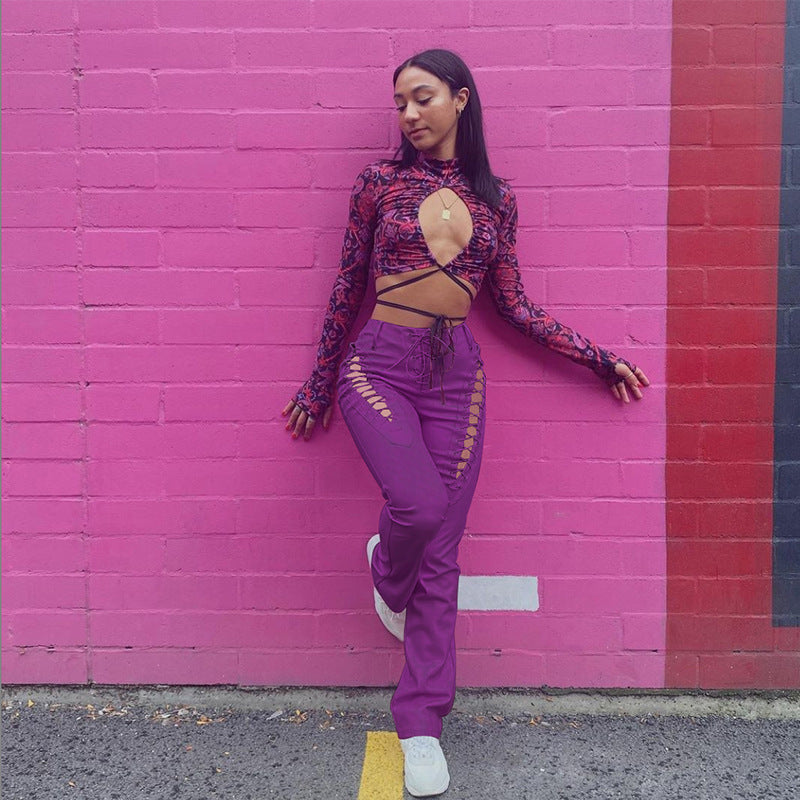Dame Crop-Top med innovativt cut-out-design og lange ærmer Skovae