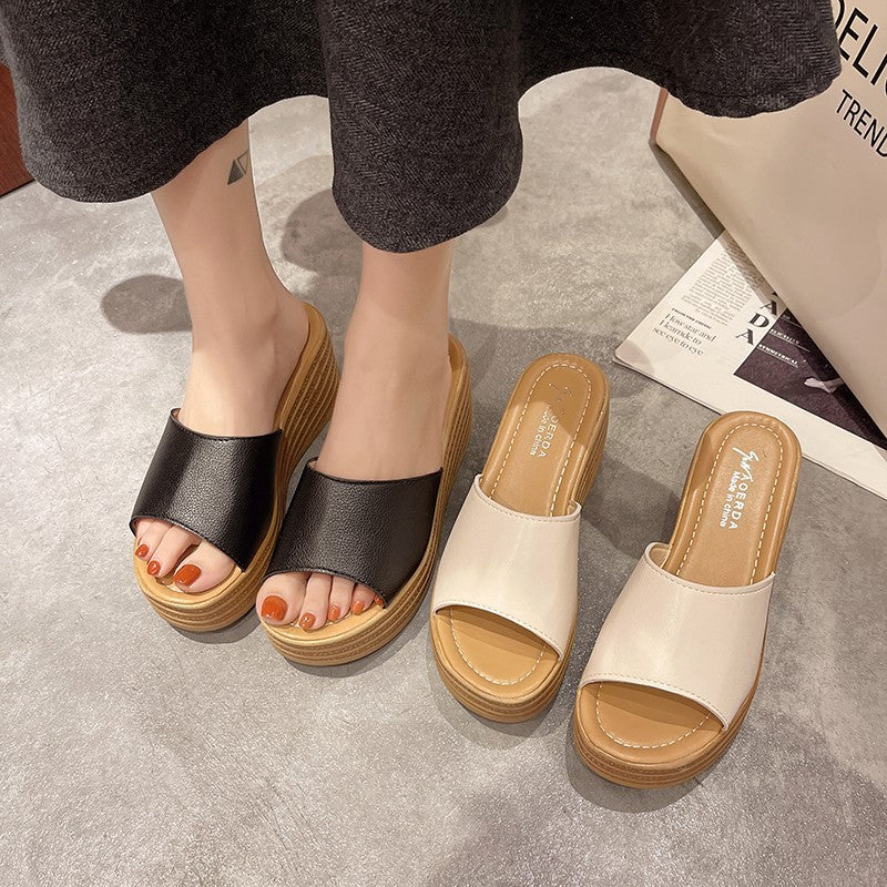 Dame Wedge-sandaler med moderigtigt overmateriale og skridsikker sål Stilla
