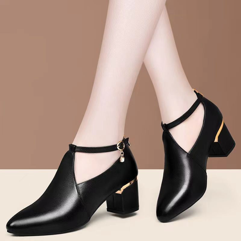 Dame elegante Pump-Boots med dobbelt rem og moderigtige detaljer Stilla