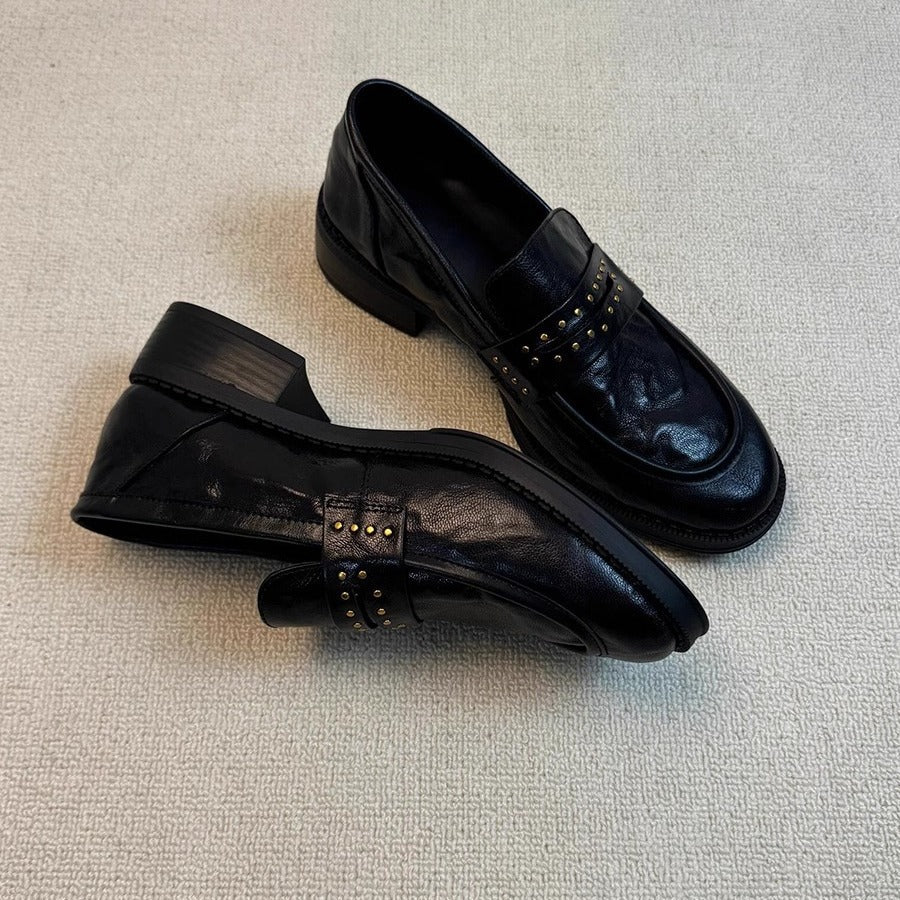 Stilfulde herre-loafers med nitter Stilla