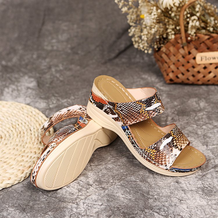 Dame Komfortable Sandaler med fashionable Slangehud-design og ergonomisk Fodpude Stilla