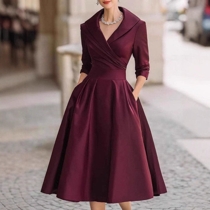 Kvinder elegant omslag kjole med peplum og praktiske lommer Stilla