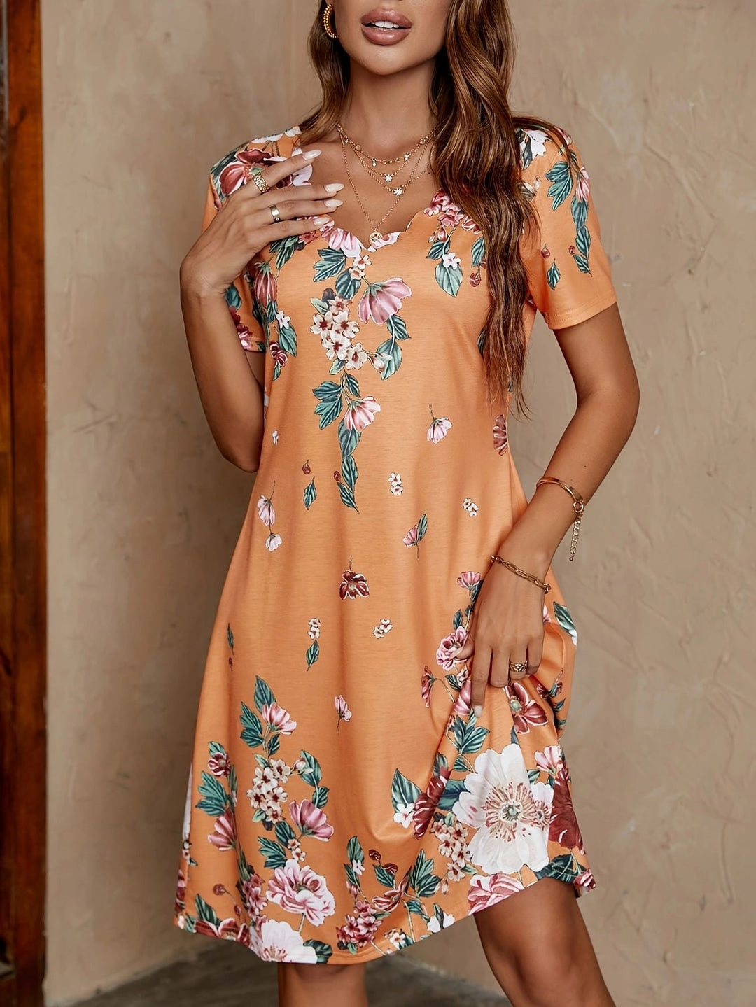 Dame Elegant sommerkjole med floralt design og afslappet snit Stilla