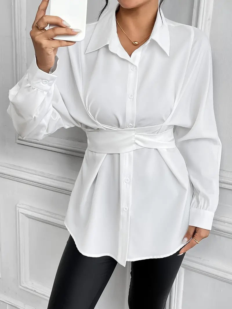 Dame elegant bluse med figursyet bælte og struktureret krave Stilla
