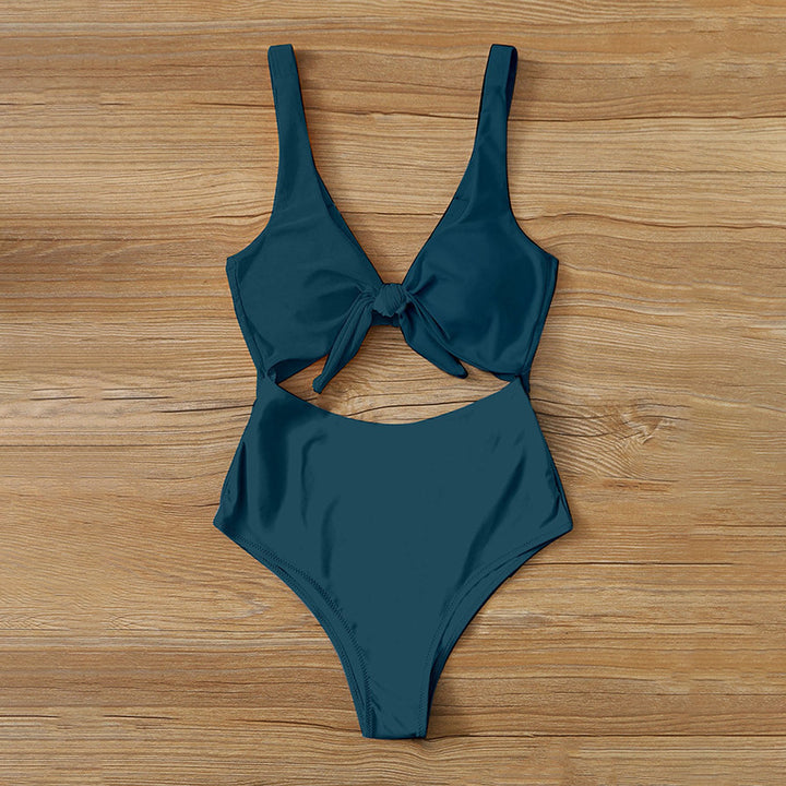Dame Højt Skåret Bikini-Sæt med Foran Knoten og Cut-Out Design Stilla