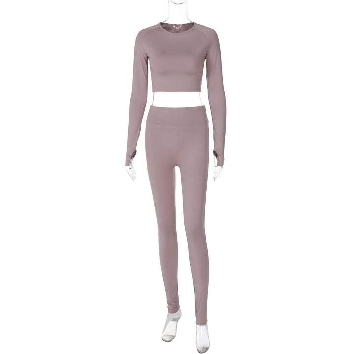 Dame Sporty sæt bestående af langærmet top og leggings med høj talje og figursyet pasform Stilla