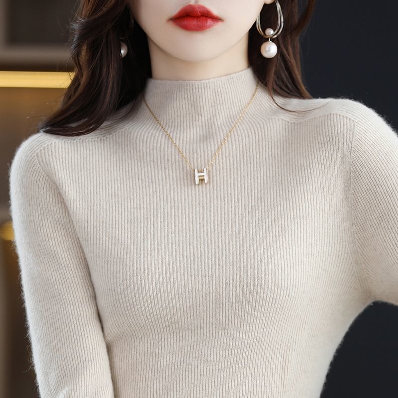 Dame elegant turtleneck sweater lavet af fin strik Stilla