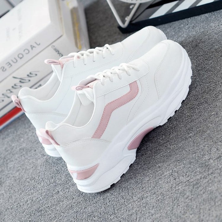 Dame sporty sneakers med skridsikker sål og åndbar overmaterialekombination Stilla