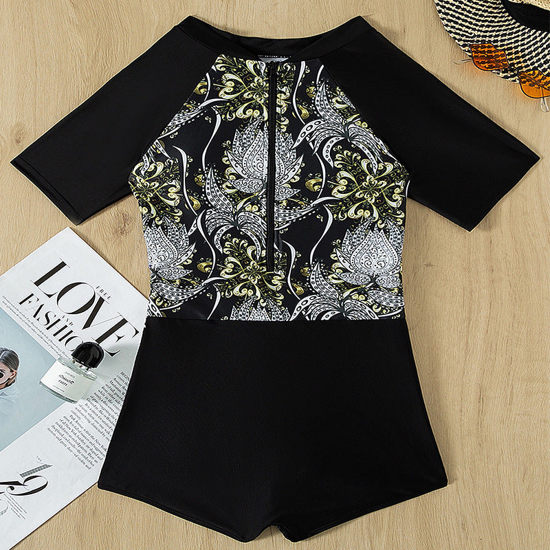 Dame sporty badeshorts med elegant blomsterdesign Skovae
