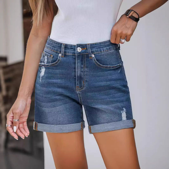 Dame denim shorts i afslappet stil med fashionable rivdetailer Skovae
