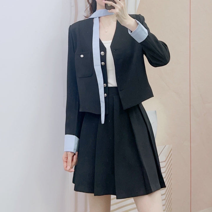 Dame To-delt Blazer-nederdel-sæt med elegante detaljer og moderne snit Stilla