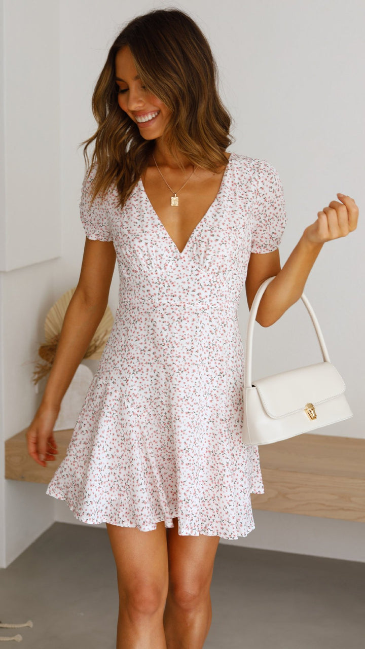 Dame Flirty Floral Print Mini Kjole med Puffærmer Stilla