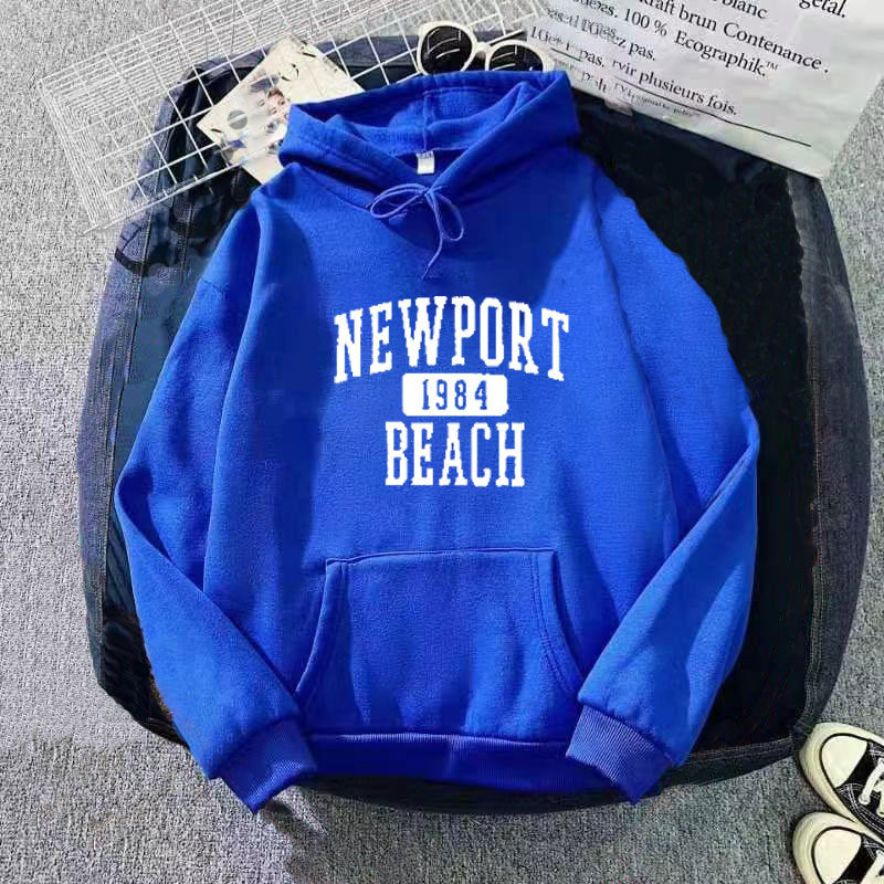 Kvindernes hættetrøje med nostalgisk Newport Beach skrift Skovae
