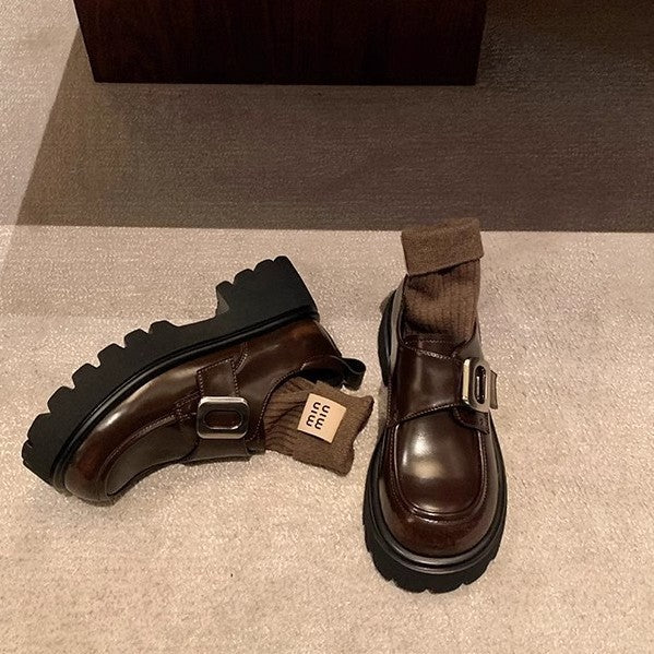 Dame Chunky Loafers med fashionable spændelement og robust sål Stilla
