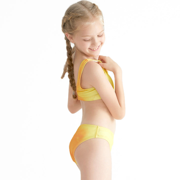 Pige bikini-sæt med højt skåret bund og sporty overdel Stilla
