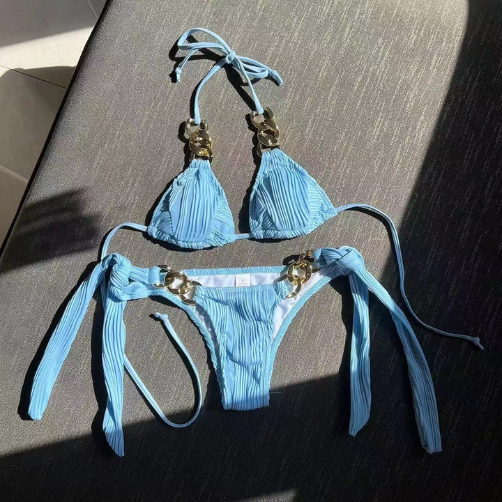 Dame Bikini-sæt med raffinerede plissé-detaljer og gyldne accenter Stilla