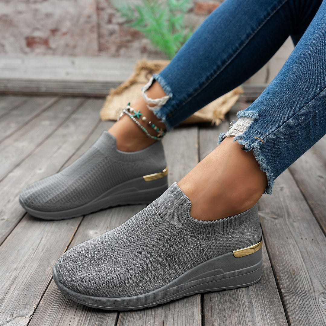Dame Behagelige Slip-On Wedgesko med elastisk Overdel Stilla