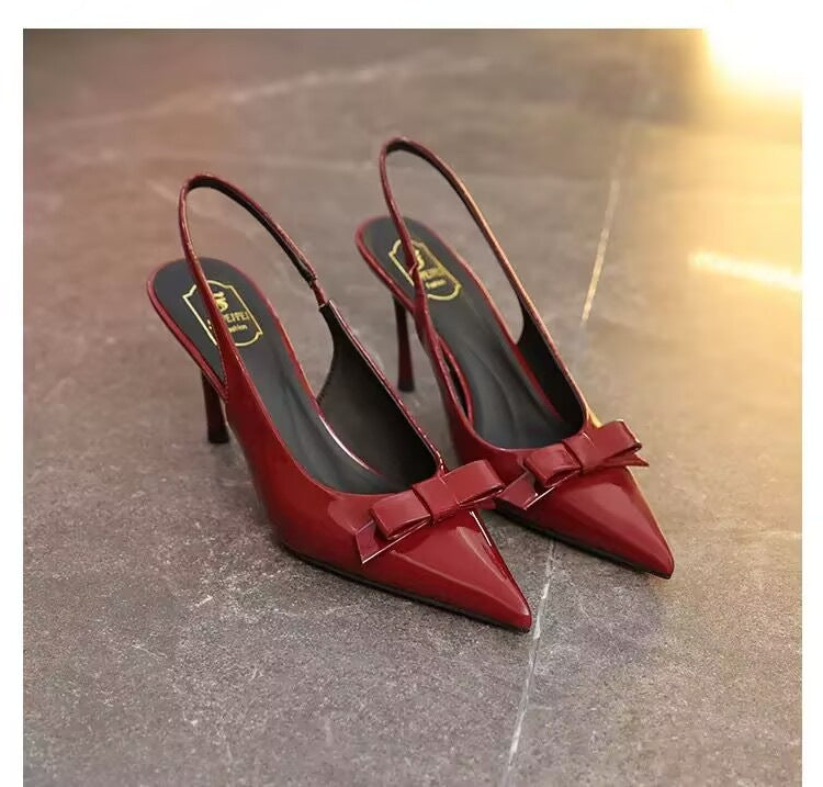 Dame Sling-Pumps med elegant båndapplikation og buet hæl Stilla
