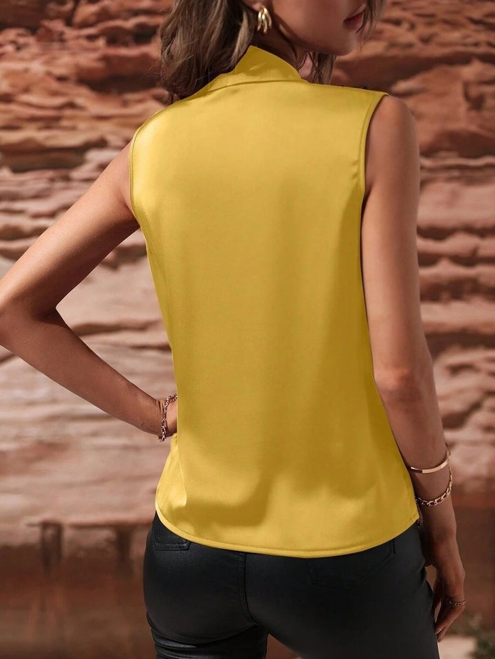 Dame Elegant top med omslagseffekt og drapering Skovae