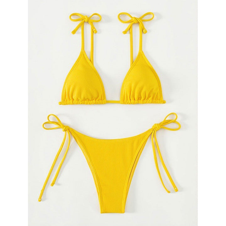 Dame Triangle-bikini med justerbare bindebånd og fin ribbestruktur Skovae