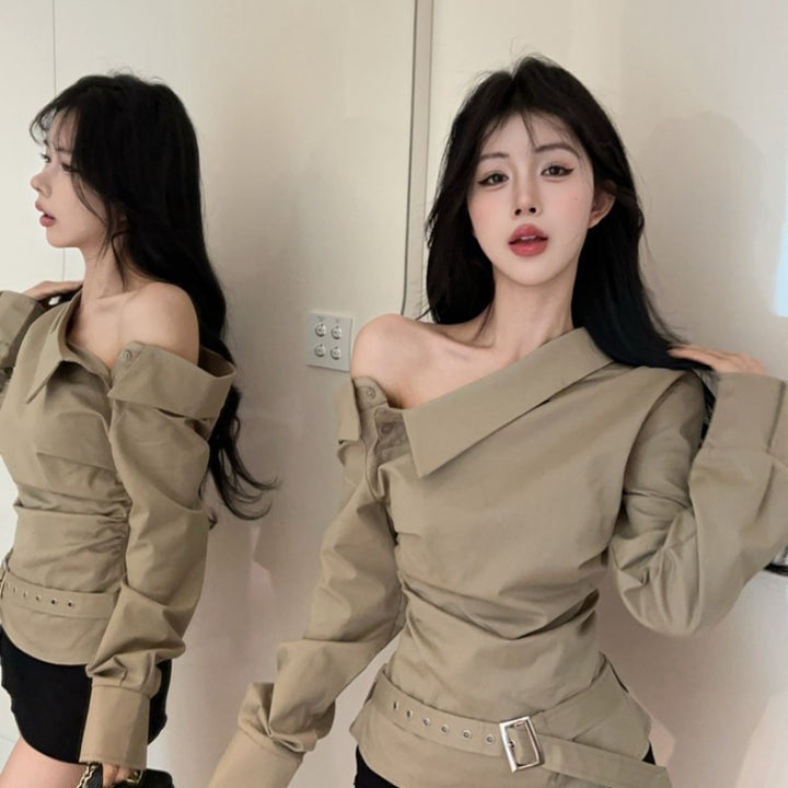 Kvindernes elegante top med off-shoulder og dekorativ bælte Stilla