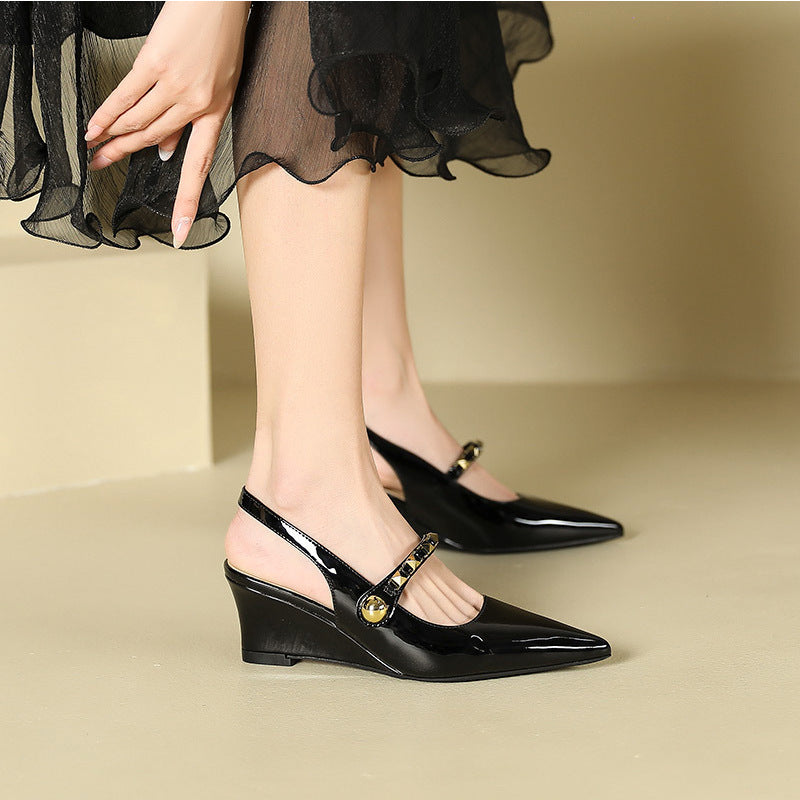 Dame Wedge Slingback Hæle med dekorativt Rem-detajle Stilla