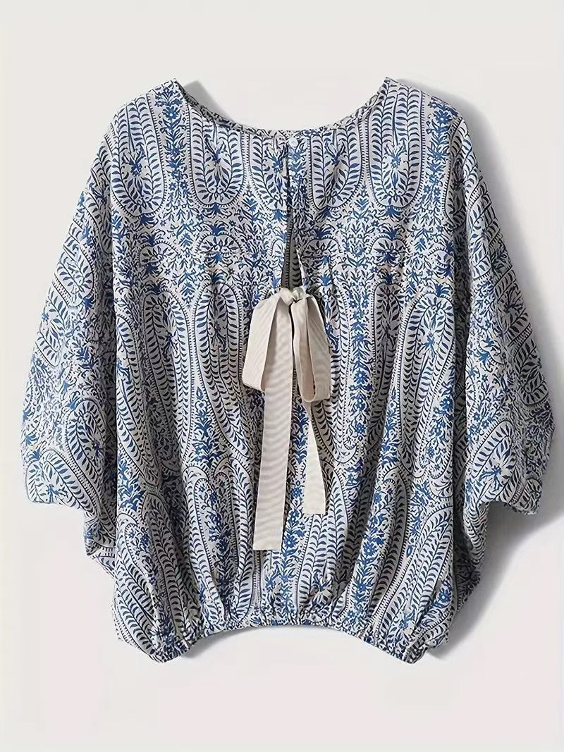 Damebluse i afslappet Boho-stil med elastisk talje og snøring i ryggen Stilla