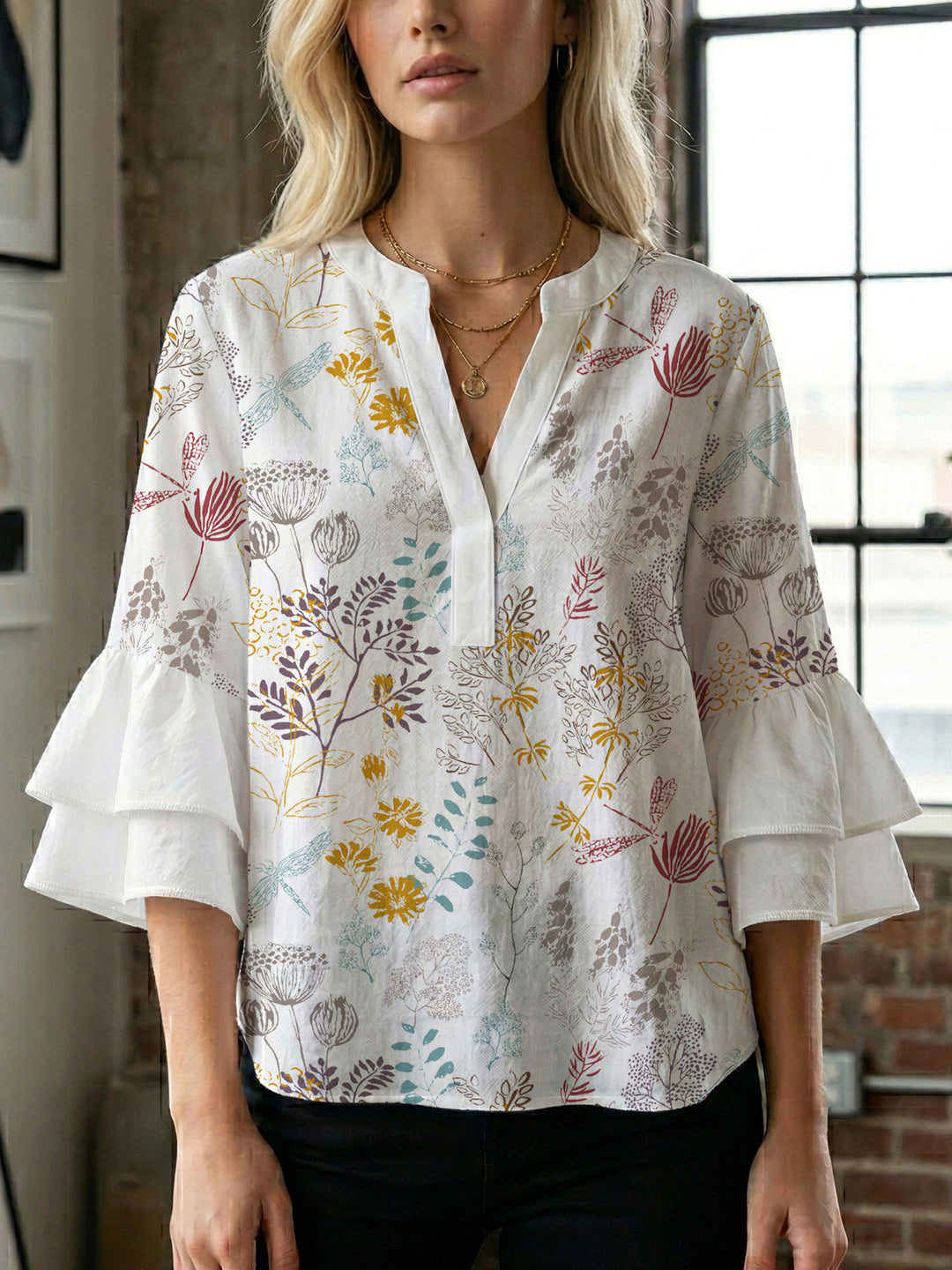 Dame bluse skjorte med voluminøse ærmer og blomstermønster Skovae