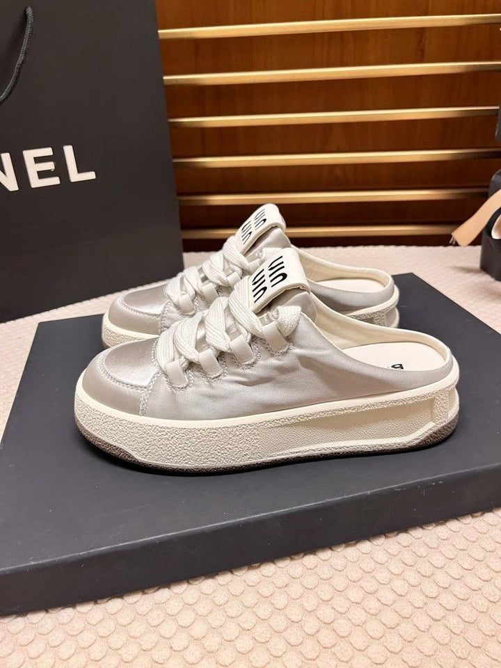 Dame mode Sneakers med åndbart overmateriale og sporty design Stilla