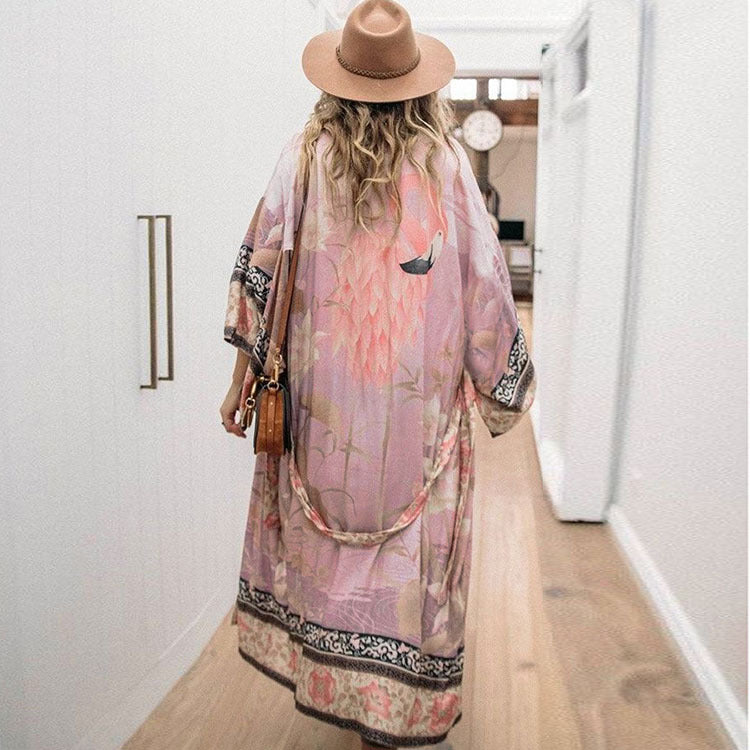 Dame Strandkimono med floralt design og luftige ærmer Stilla