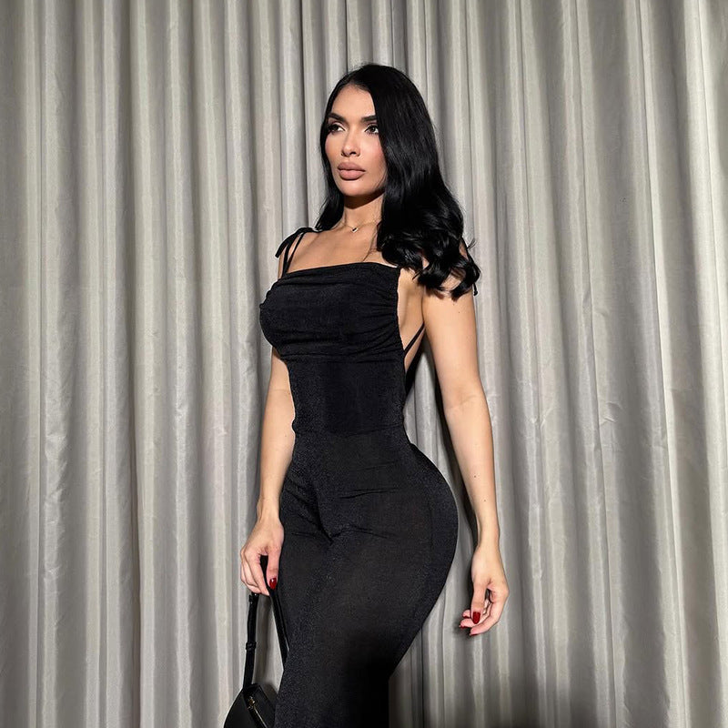 Dame elegant jumpsuit med smalt snit og fine spaghettistropper Skovae