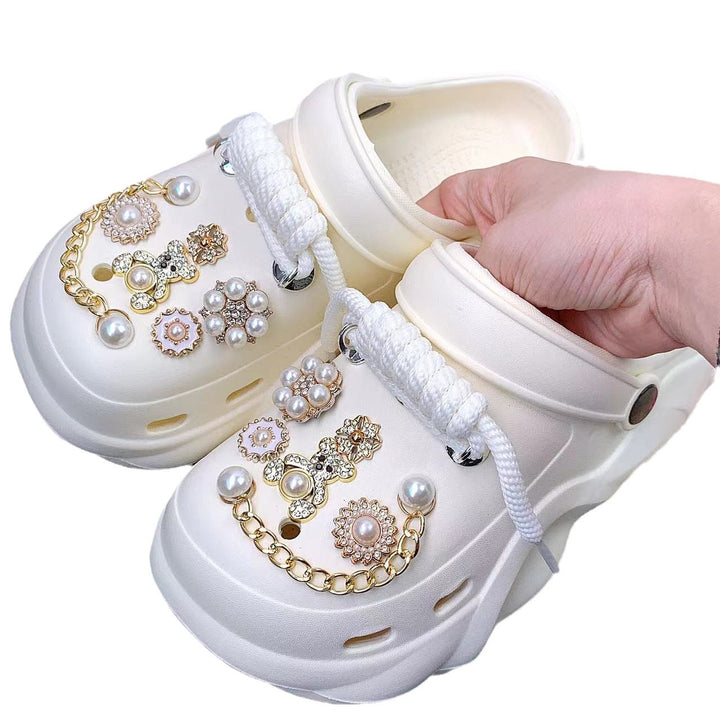 Dame Clogs med elegant smykkepynt og komfortabelt fodseng Stilla