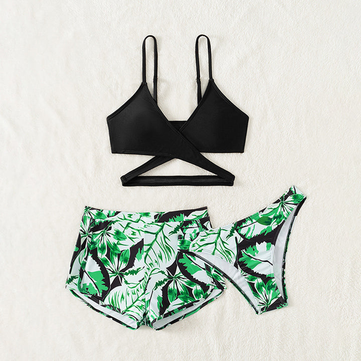 Dame Bikini-sæt med trendy indpakningstop og fashionable højskåret shorts Stilla