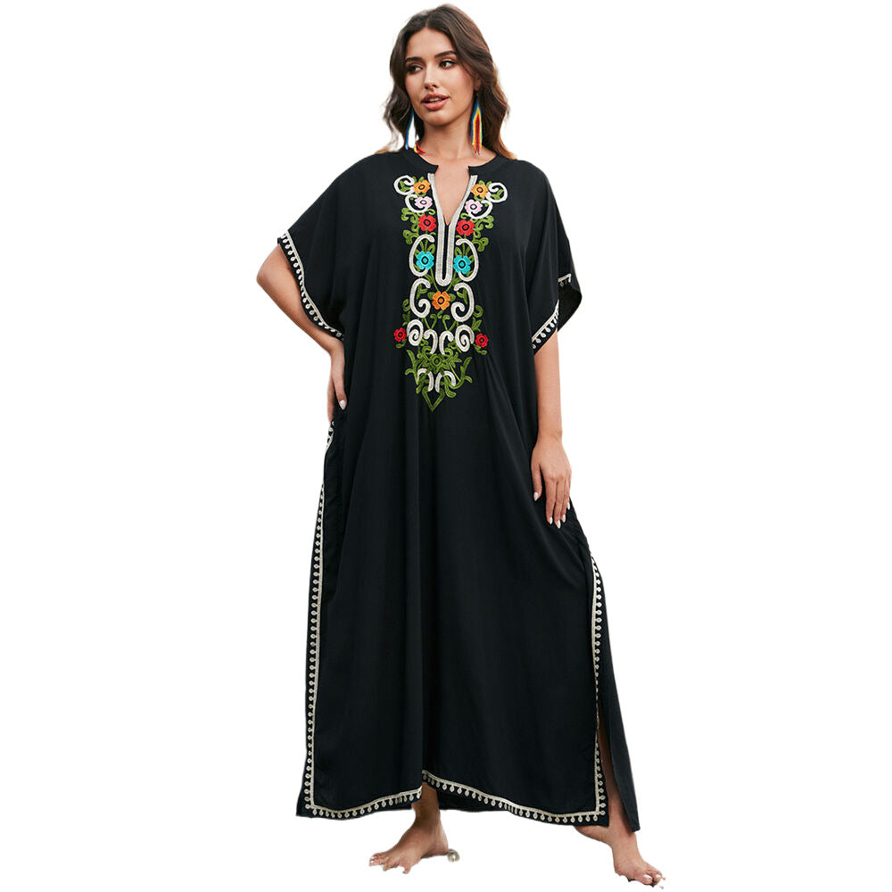 Dame Strandkaftan med kunstnerisk broderi og elegante accenter Stilla