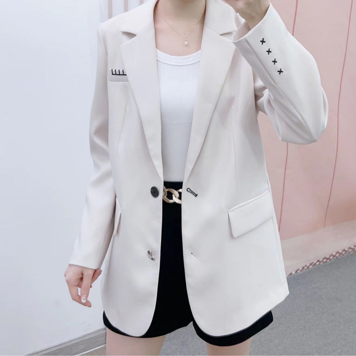 Damer elegant blazer med moderigtige detaljer og klassiske lommer Stilla