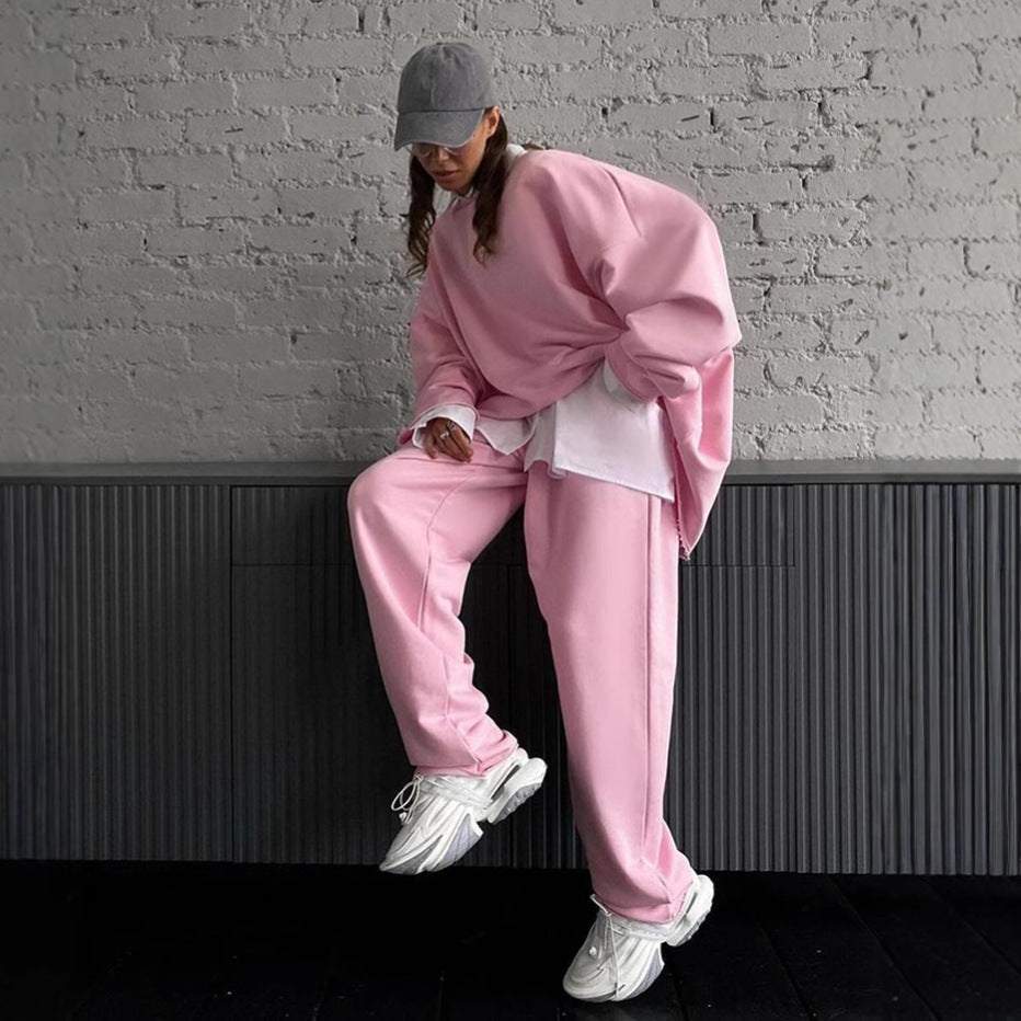 Kvinders oversize sæt med moderne snit og afslappede detaljer