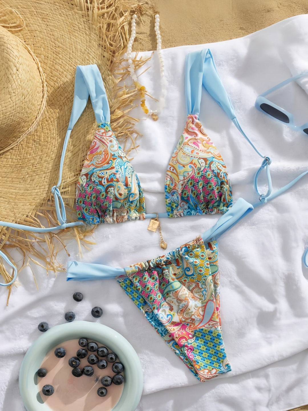 Dame triangle bikini med farverigt paisleymønster og justerbare stropper Skovae