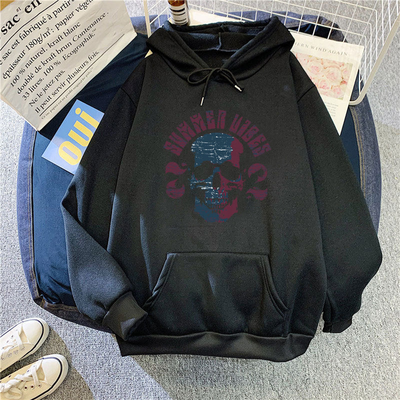 Kvindernes hoodie med kunstnerisk skeletdesign Skovae