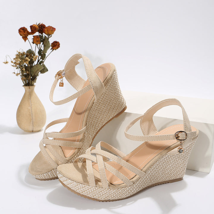 Dame Wedge-sandaler med raffineret remdesign og behagelig sål Stilla