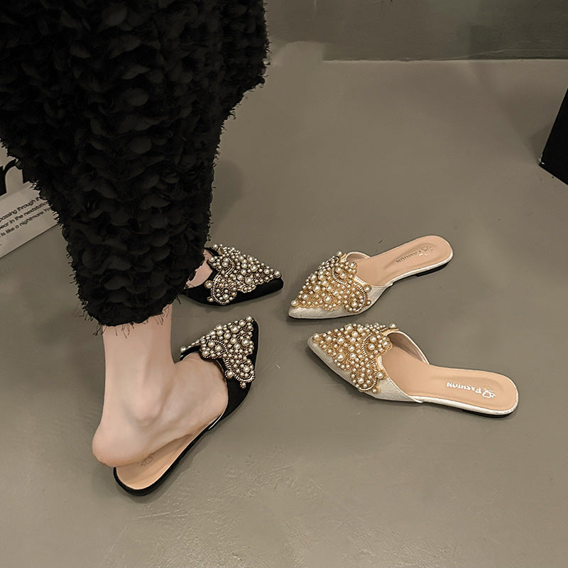 Femme med stras og perler prydet spids Mules Stilla