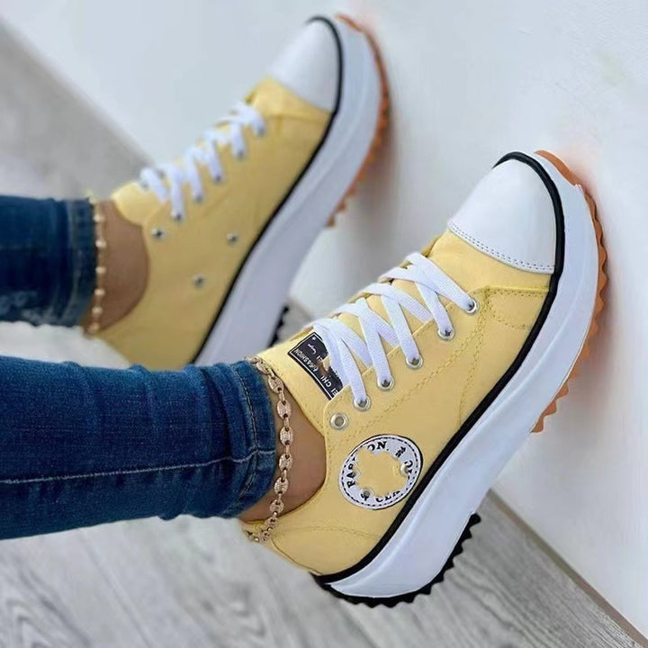 Dame Sporty Canvas Sneakers i urbant design med gummisål Stilla