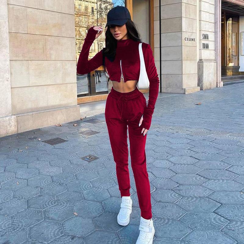 Dame Sporty Cropped-Sæt med Lynlås og Praktiske Lommer Stilla