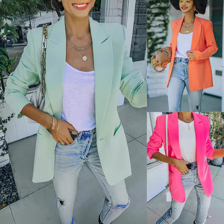 Dame Elegant Blazer med tætsiddende snit og moderne detaljer Stilla